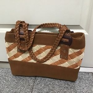 Native  shoulder  bag
